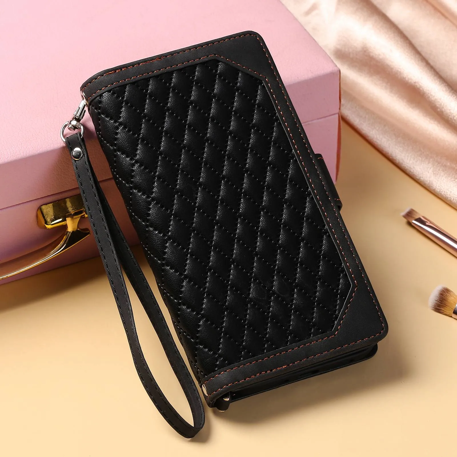 005 Style for Samsung Galaxy A32 4G (EU Version) Rhombus Texture PU Leather Phone Shockproof Cover Zipper Pocket Stand Wallet Case with Wrist Strap