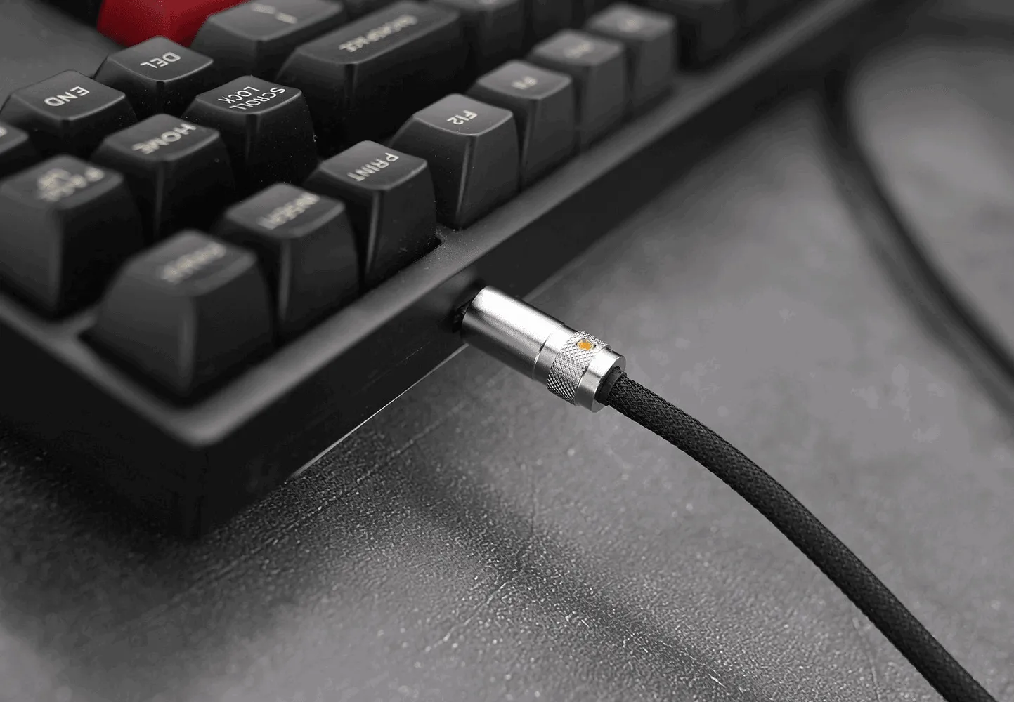 GeekCable Grey Handmade Customized Mechanical Keyboard Data Cable