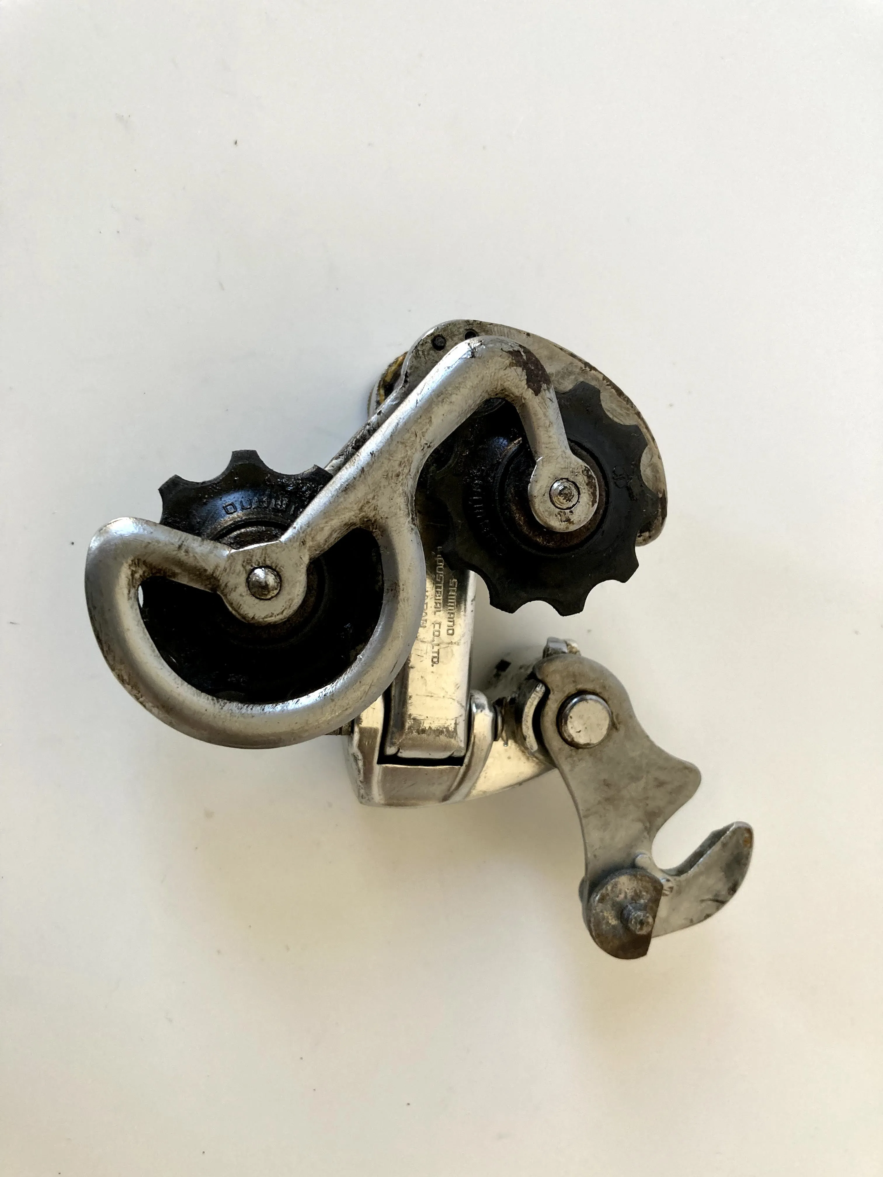 Shimano Arabesque Short Cage Derailleur with Hangar