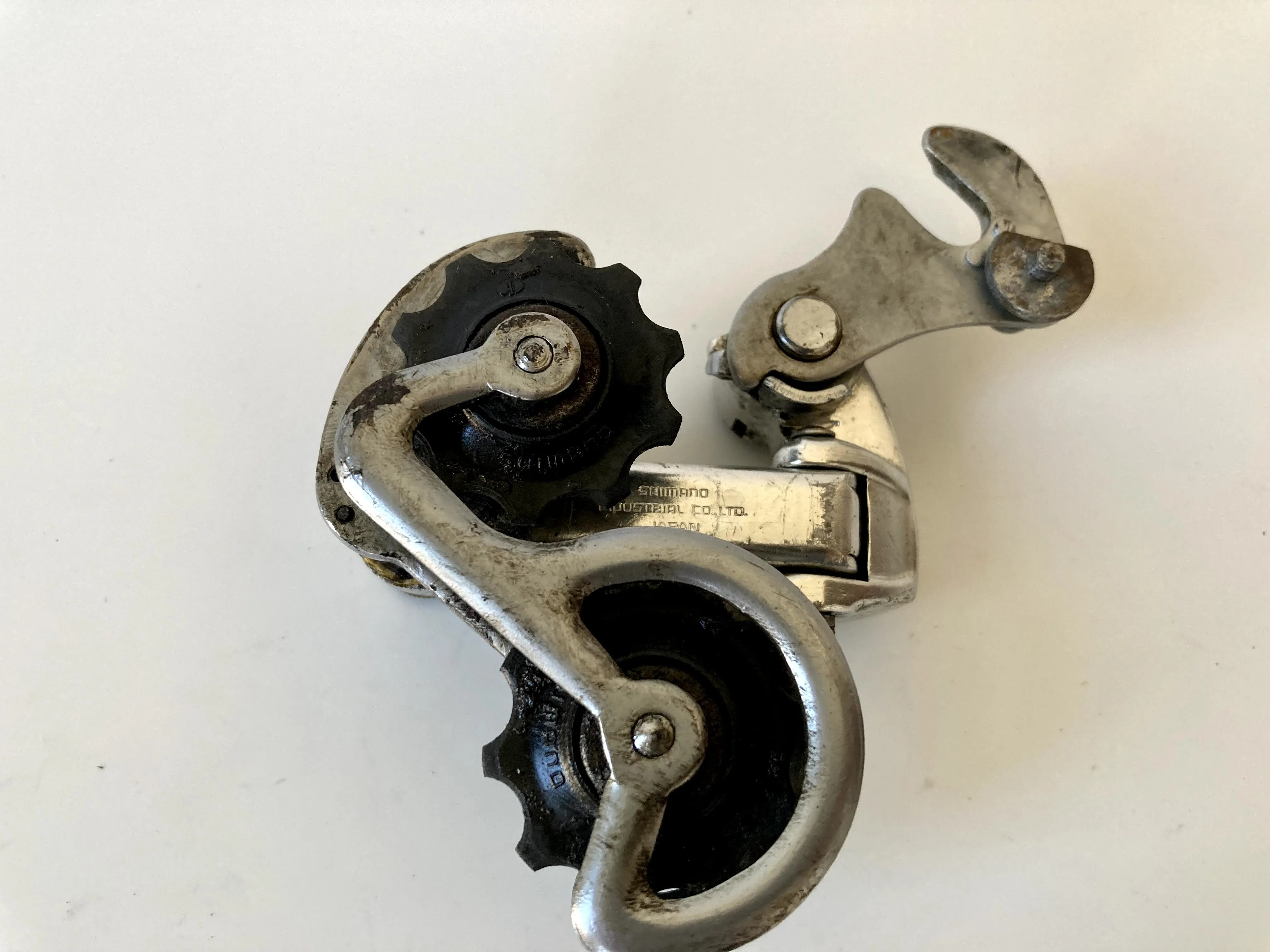 Shimano Arabesque Short Cage Derailleur with Hangar