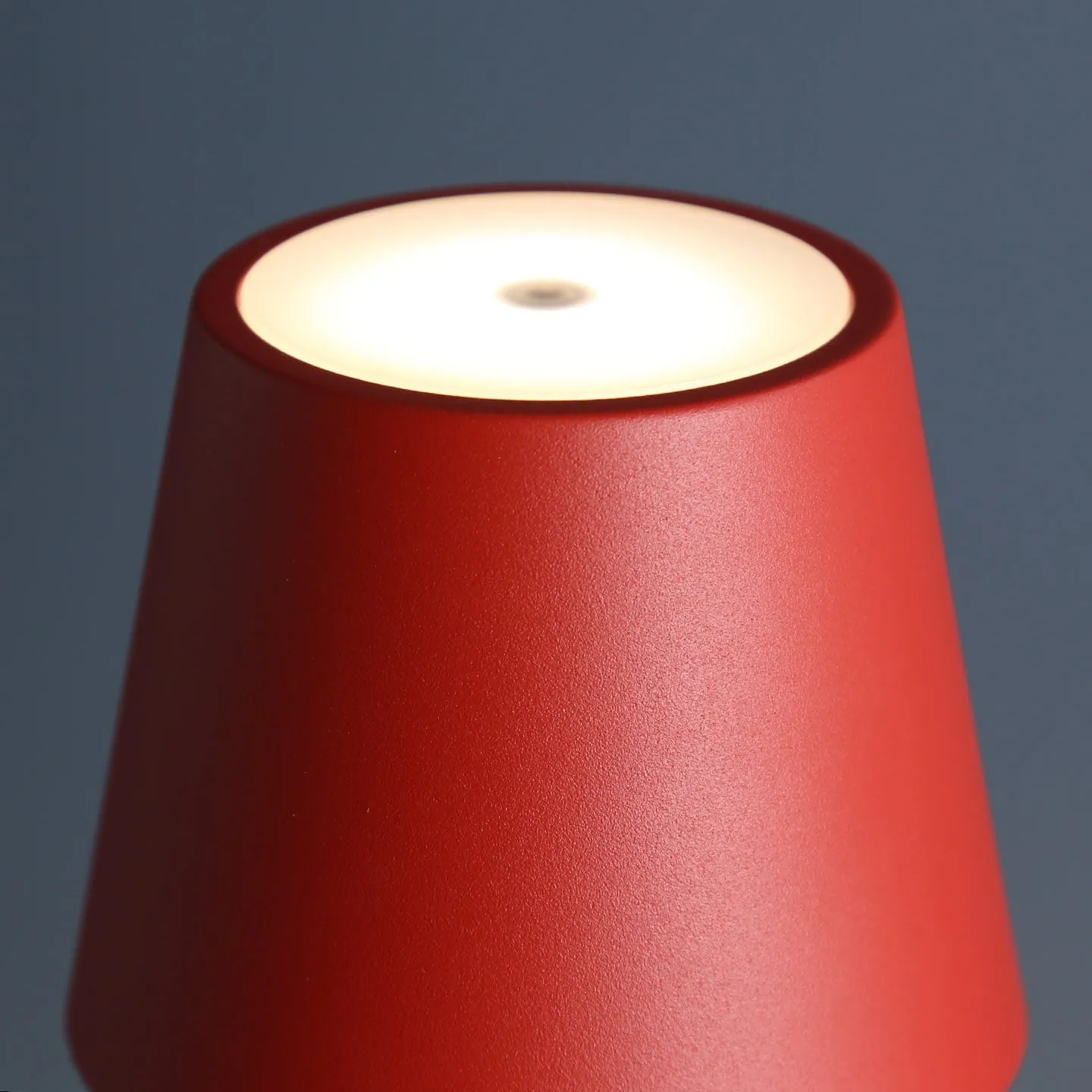 Wireless LED Table Lamp / Red